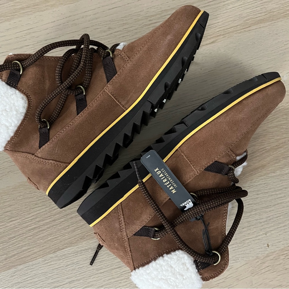 Sorel booties size 9